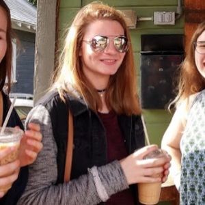 Meet your Posher, Mia